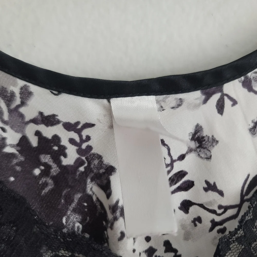 Y2K Black White Satin Camisole Floral Rose Tank Top Size Medium‎
